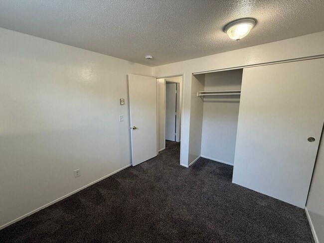 Building Photo - 3808 Iberis St NE