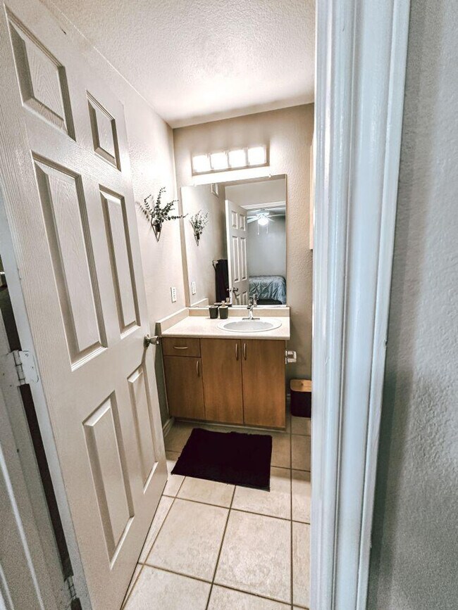 Building Photo - 1201 Cleveland St