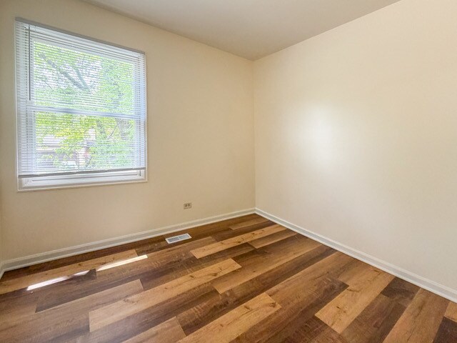 Building Photo - 5090 Prairie Oak Rd
