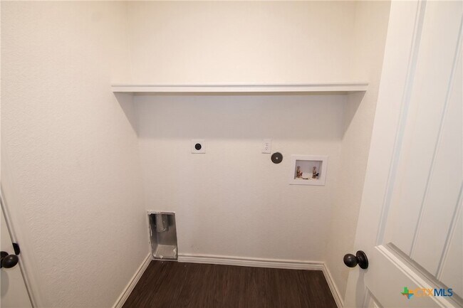 Building Photo - 900 Clanton Cove