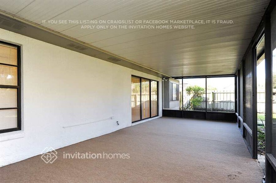 Building Photo - 1913 Coral Tree Ct