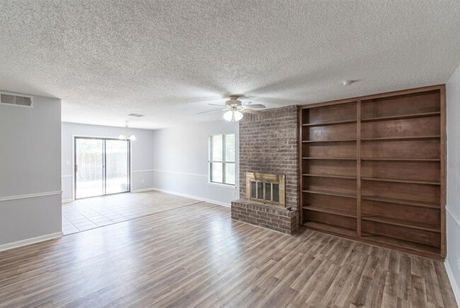 Building Photo - 8517 Fathom Cir