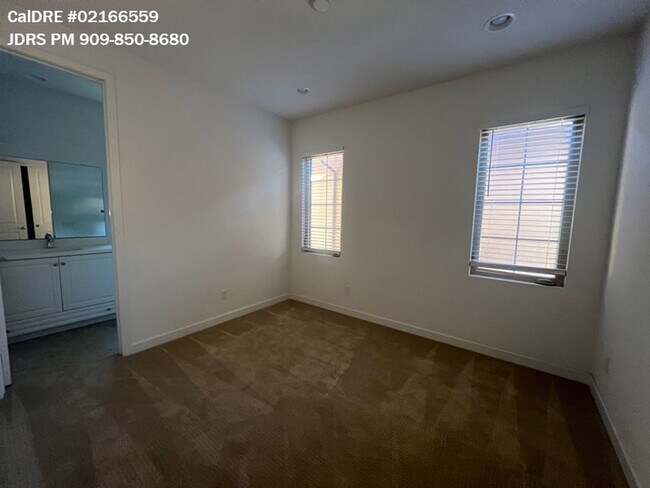 Building Photo - Chino Hills 3 Bedroom Condo