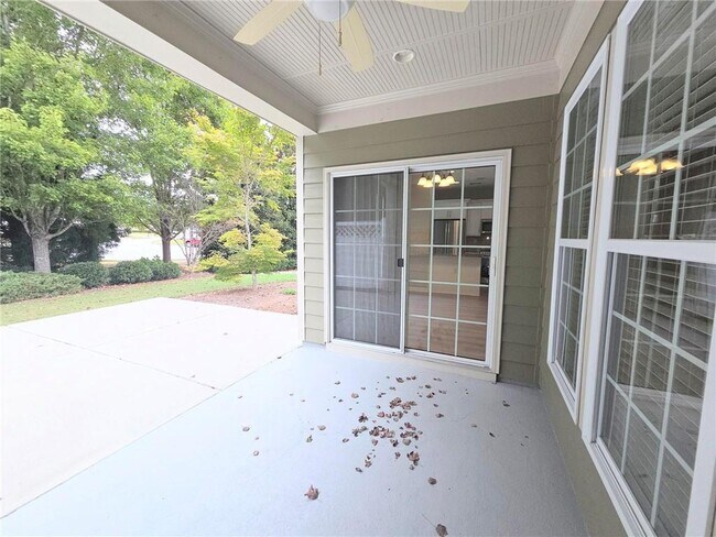 Building Photo - 6105 Longleaf Dr