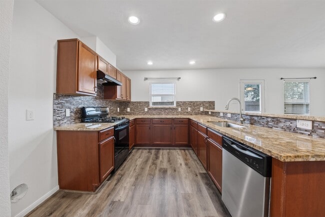 Building Photo - 15019 Trinity Meadow Dr