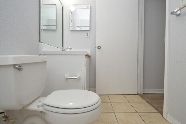 Building Photo - 10263 Gandy Blvd N