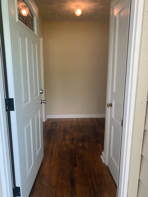 Building Photo - 302 Kent Rd