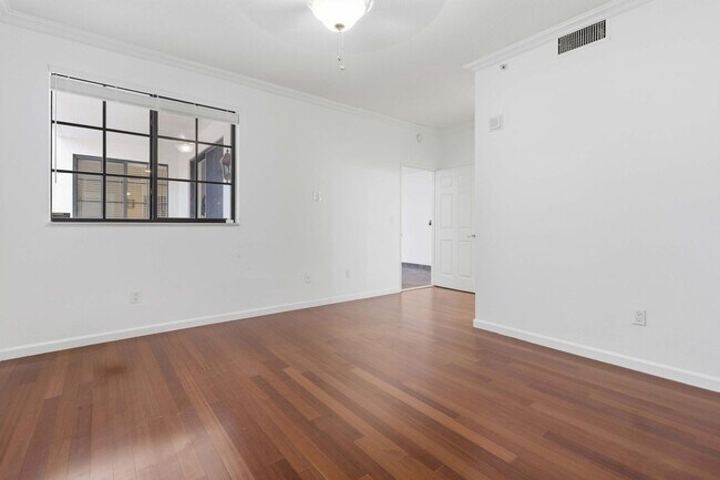 Building Photo - 233 S Federal Hwy