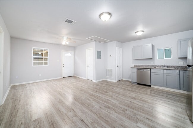 Building Photo - 1309 Jefferson St