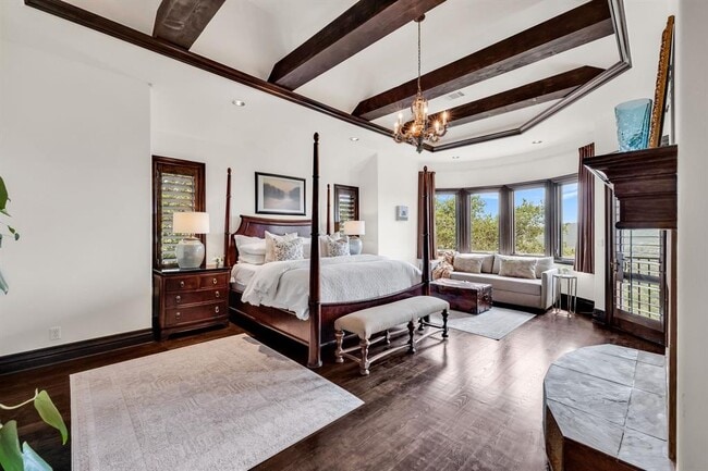 Building Photo - 1710 Mt Larson Rd