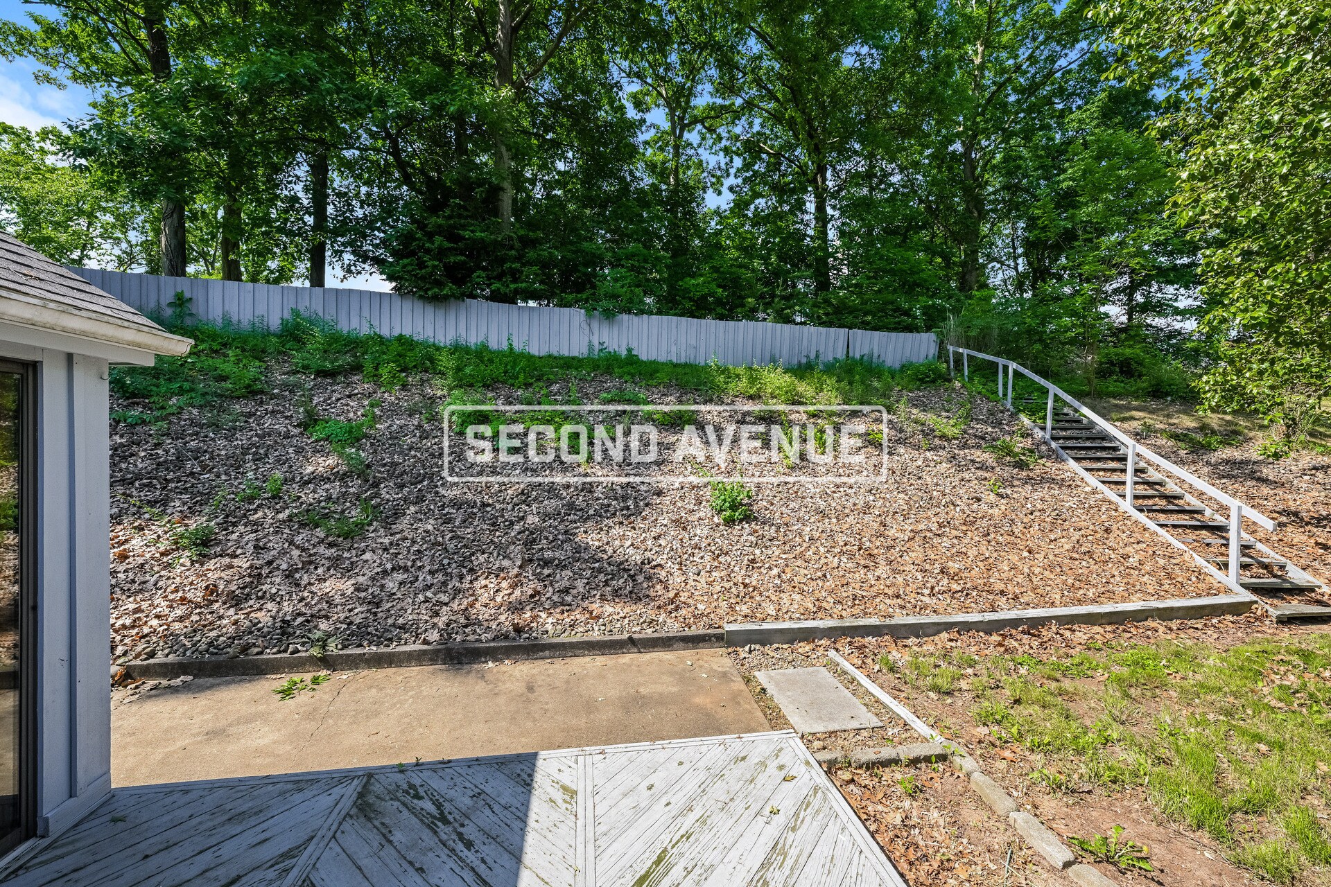 Building Photo - 229 Columbia Dr