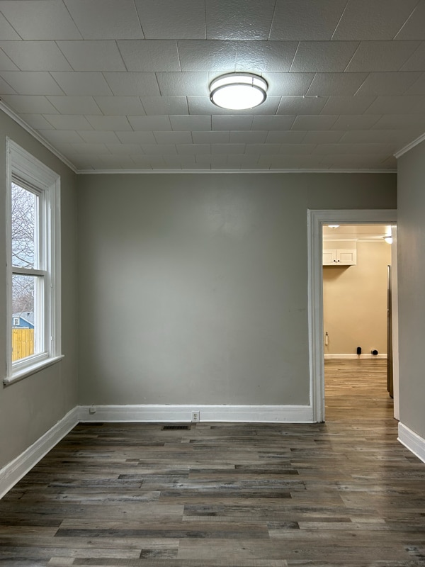 Building Photo - 133 W Van Buren St