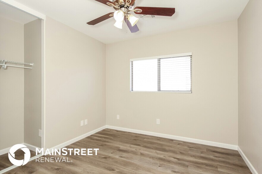 Building Photo - 11522 W Corrine Dr