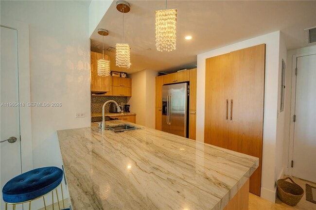 Building Photo - 350 S Miami Ave