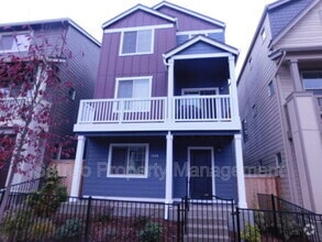 Building Photo - 1940 SW Latitude Way