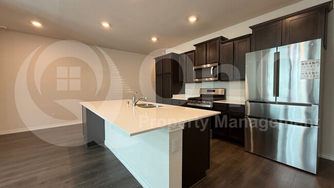 Building Photo - 2141 Steer Creek Pl
