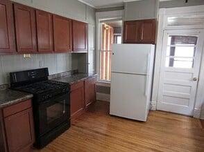 Building Photo - 980 Mt Pleasant St