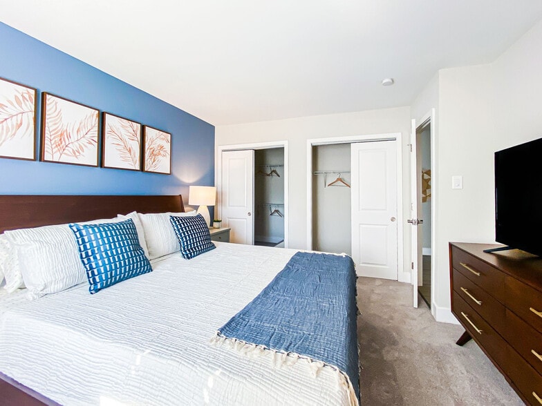 Building Photo - Buckingham Place Rental Townhomes