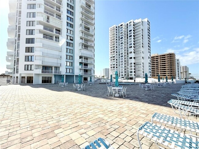 Building Photo - 3047 S Atlantic Ave