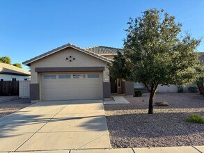 Building Photo - 4 Bedroom | 2 Bath - San Tan Ranch Single Level Home