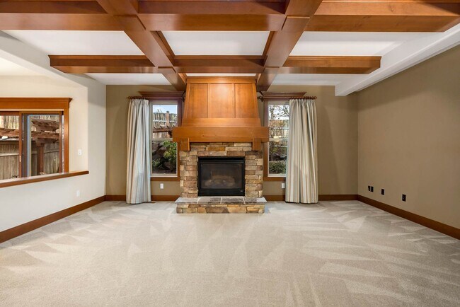 Building Photo - 23530 NE 13th Pl