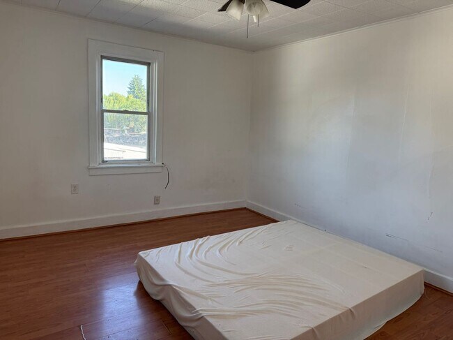Building Photo - 6919 Rising Sun Ave