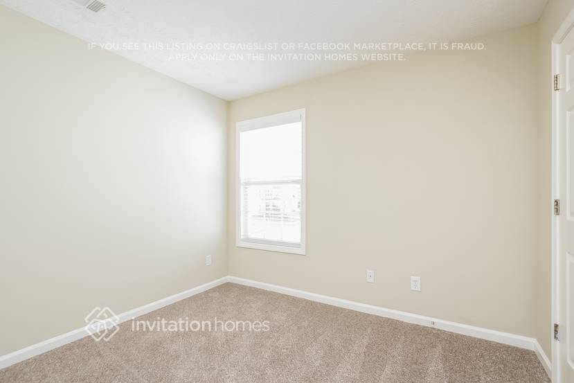 Building Photo - 755 Clairidge Ln SW