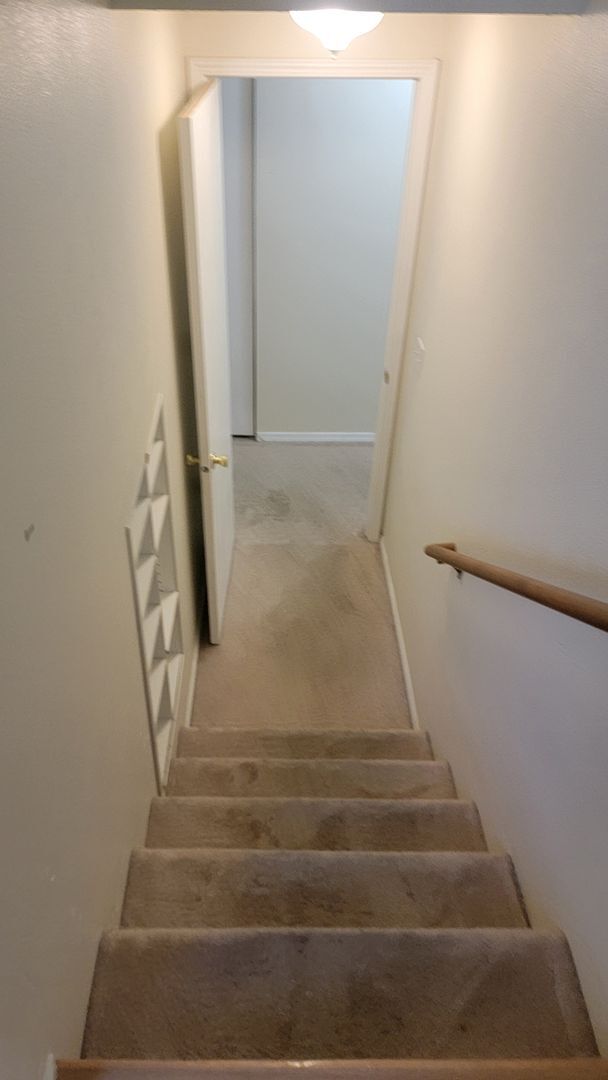 Building Photo - 4 Bedroom South Hill Home With Detached Ga...