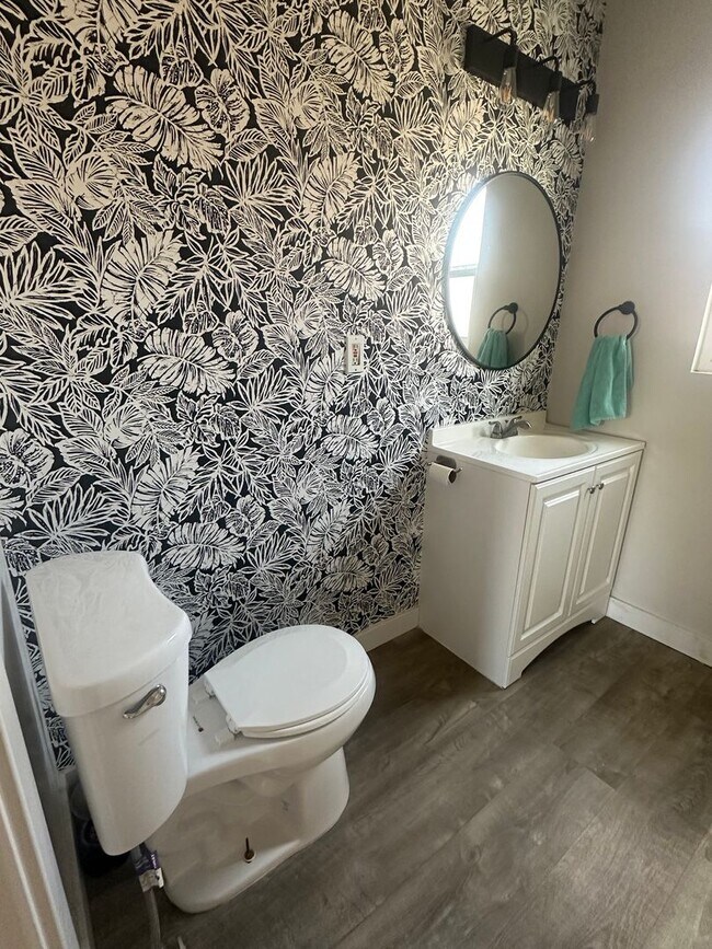 Building Photo - GORGEOUS West Valley Home!!!