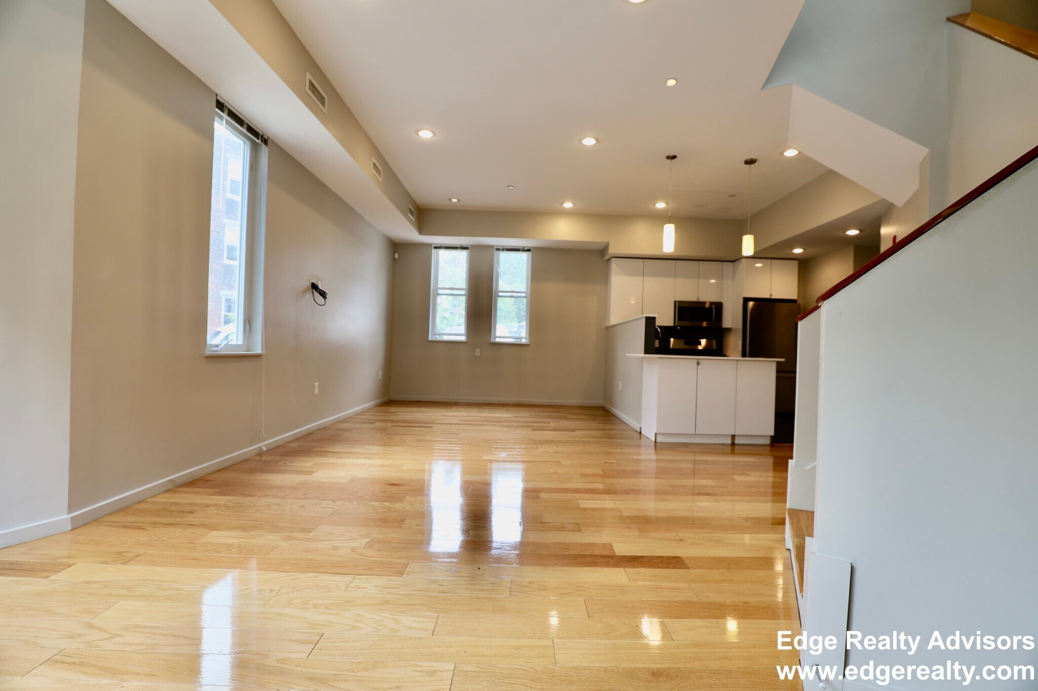 Building Photo - 17 Greylock Rd