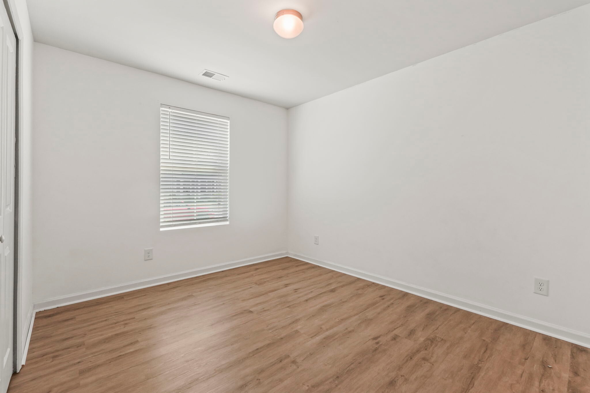 Building Photo - 1789 Sapphire Dr