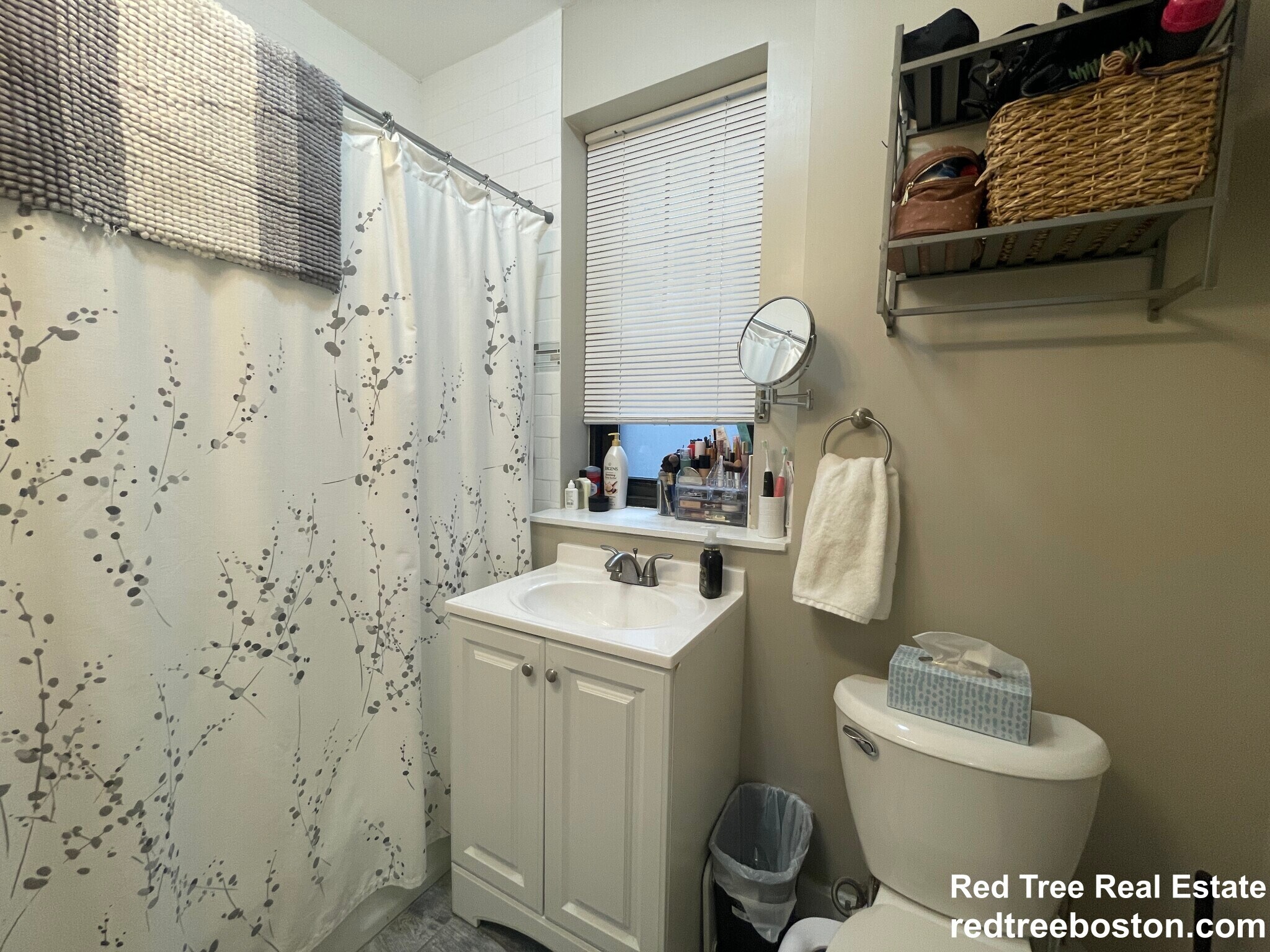 Building Photo - 1758 Commonwealth Ave