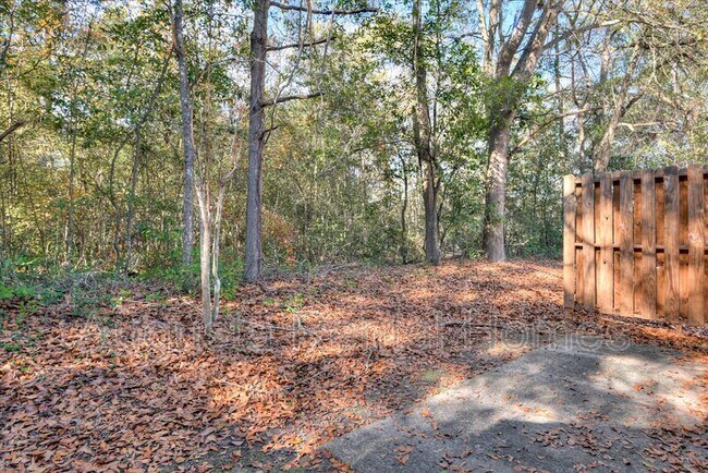 Building Photo - 108 Kelly Dr