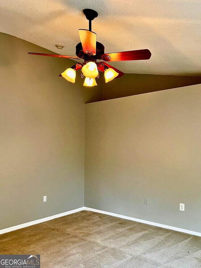 Building Photo - 230 Pine Bluff Dr