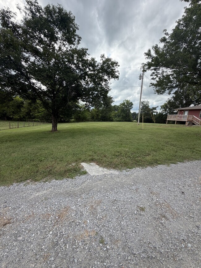 Building Photo - 7847 US-41
