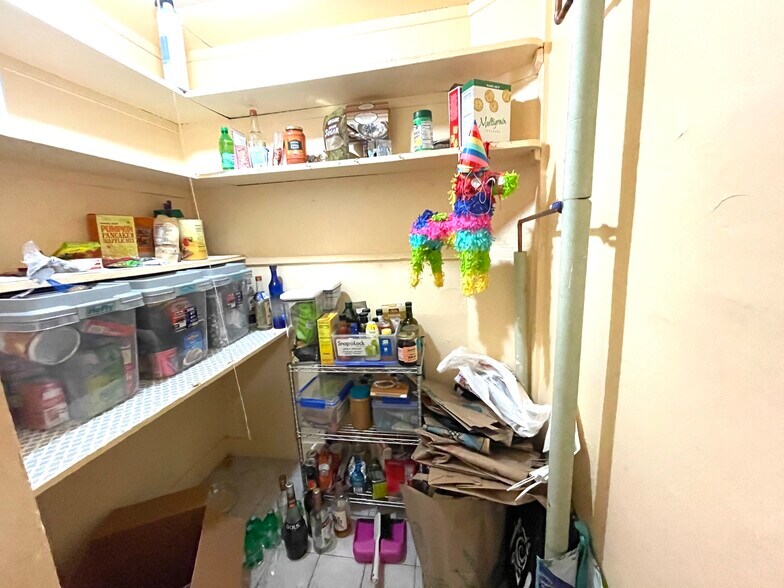 Building Photo - 73 Westland Ave