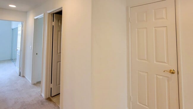 Building Photo - 12138 Wooded Vista Ln