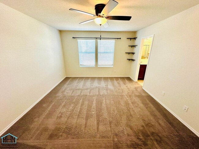 Building Photo - Beautifully maintained Two-Story 3-Bedroom...