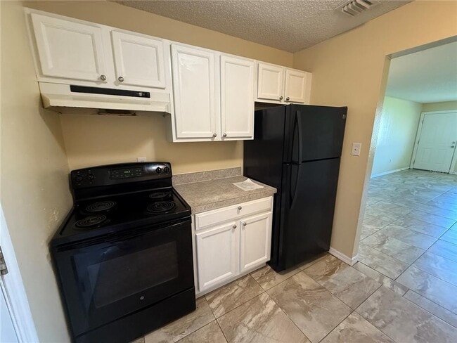 Building Photo - 2744 Botts Landing Rd