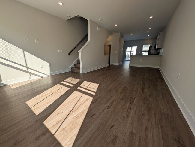 Building Photo - Brand New, Never Lived in!