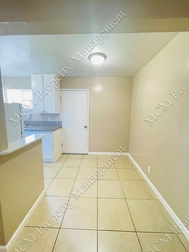 Building Photo - 489-6621 Whitsett Ave
