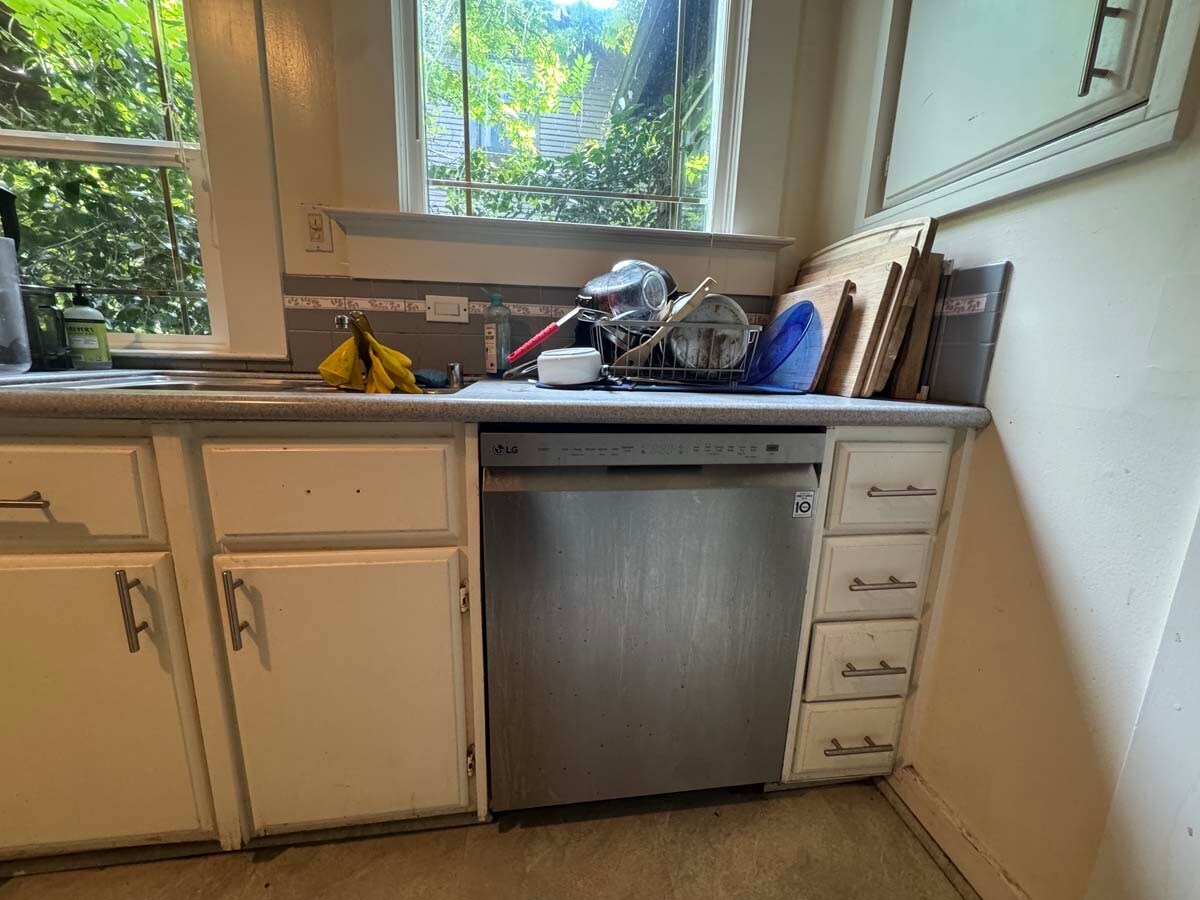 Building Photo - 2836 Derby St