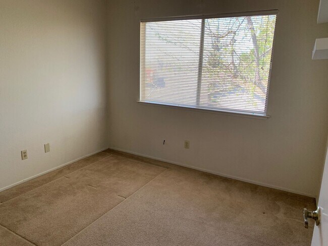 Building Photo - 1441001/60