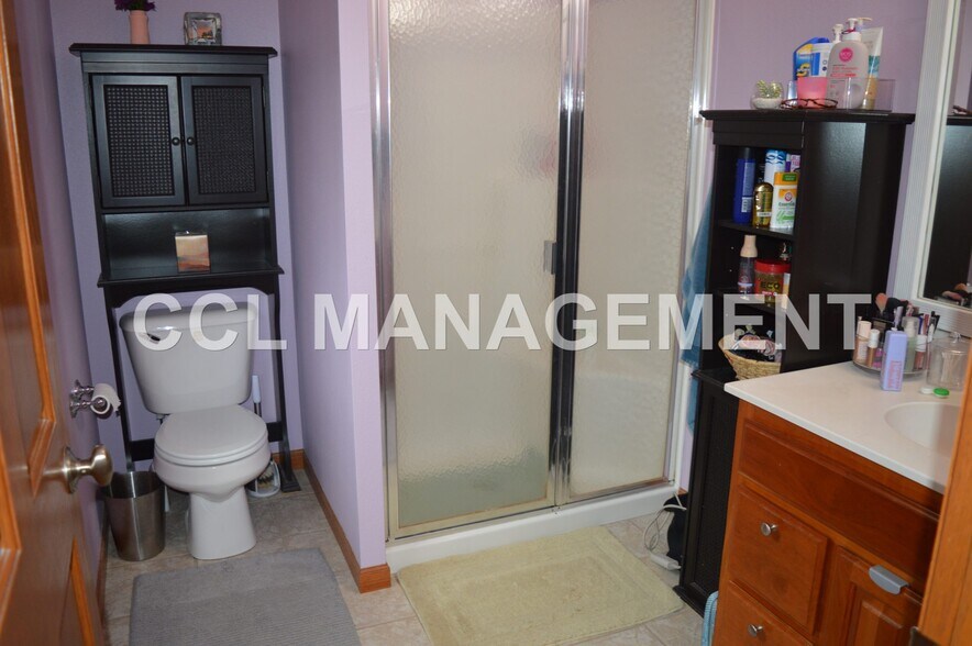 Building Photo - 9217 Bear Claw Way