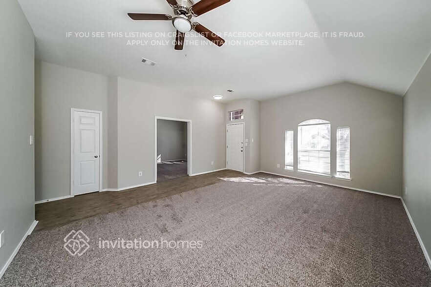 Building Photo - 420 Autumn Park Ct