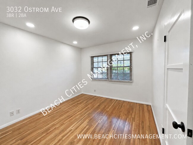 Building Photo - 3032 Ostrom Ave