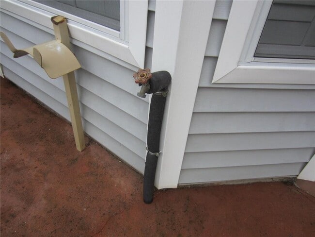 Building Photo - 4036 Oak Glenn Dr