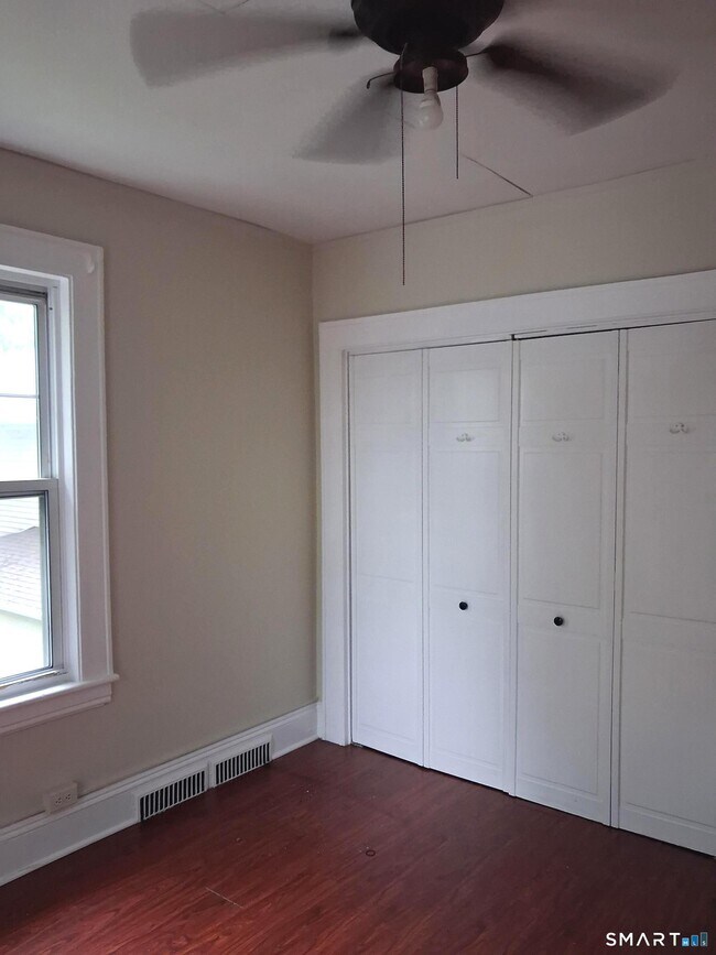 Building Photo - 73 Morehouse St