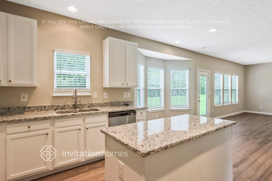 Building Photo - 4187 Medlock Wood Dr SW