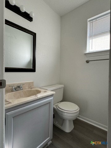 Building Photo - 1815 Cedarhill Dr
